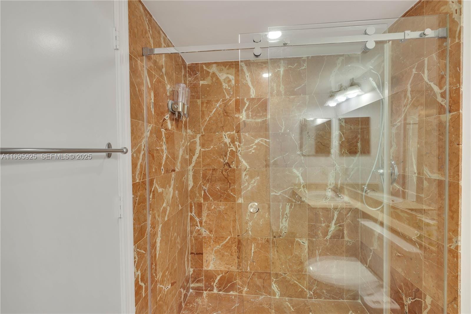 90 Alton Road 1902, Miami Beach, FL 33139 photo 27