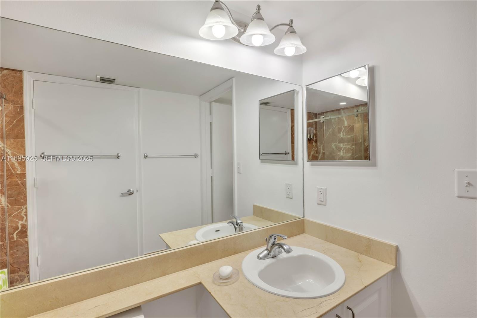 90 Alton Road 1902, Miami Beach, FL 33139 photo 28