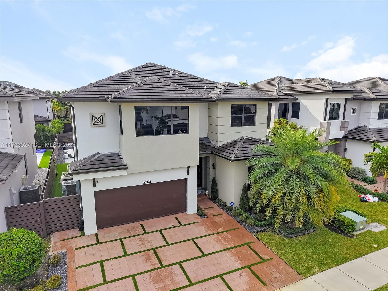 8762 NW 158th Street, Miami Lakes, FL 33018 photo 4