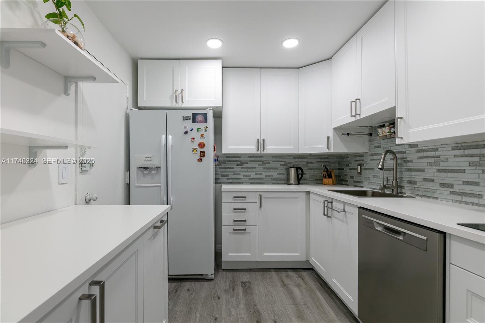 2821 NE 163th Street 5J, North Miami Beach, FL 33160 photo 9