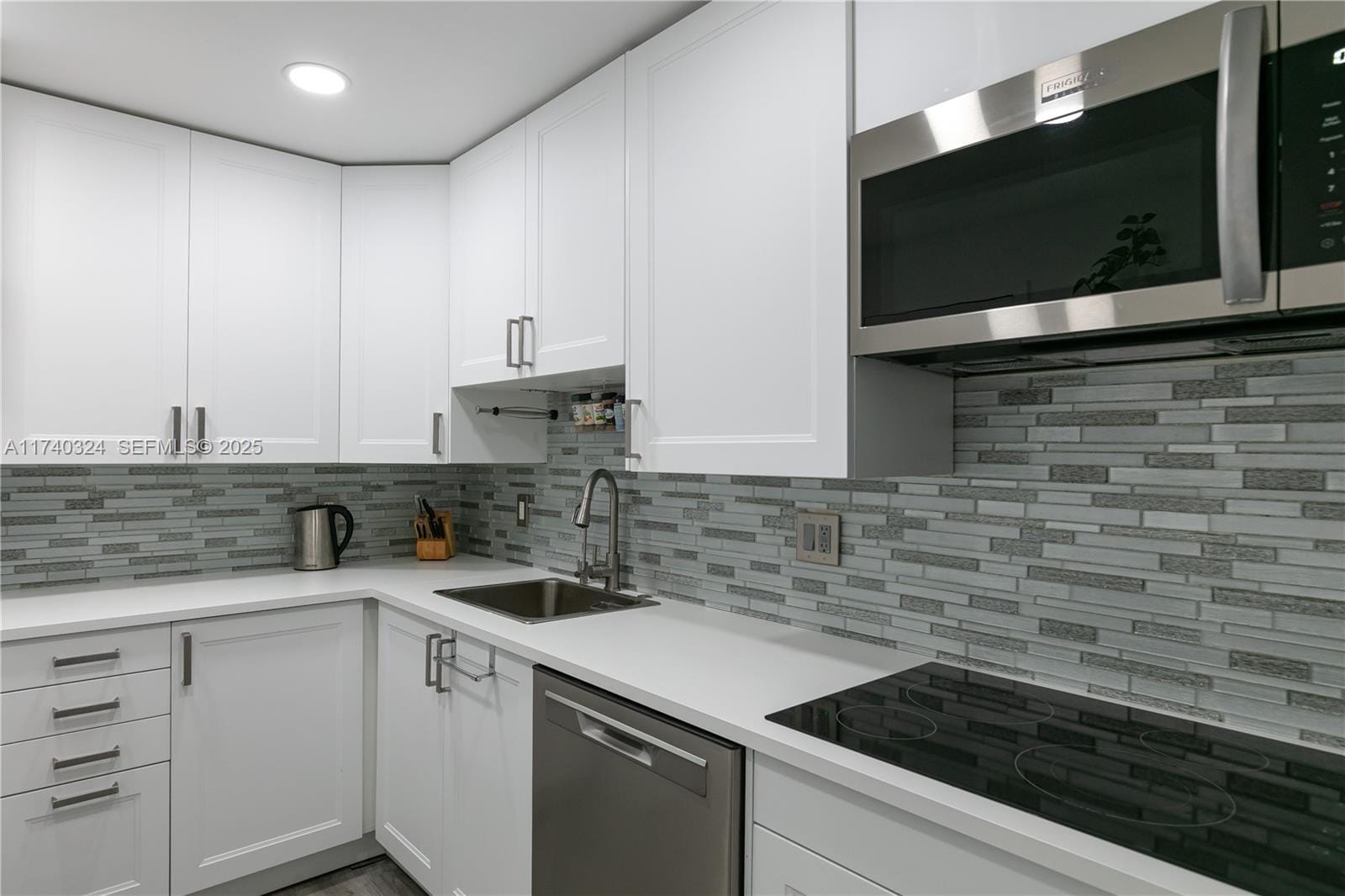 2821 NE 163th Street 5J, North Miami Beach, FL 33160 photo 10
