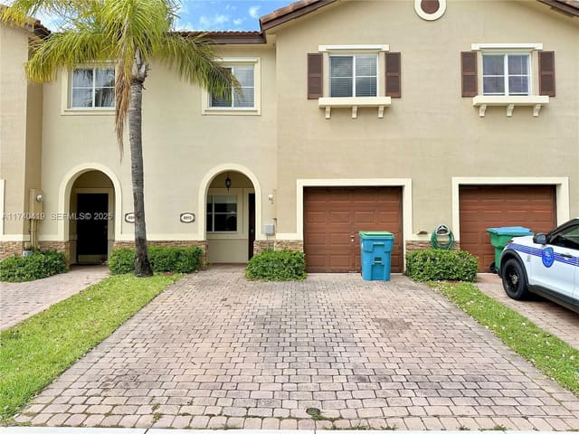 8913 SW 220th Street, Cutler Bay, FL 33190