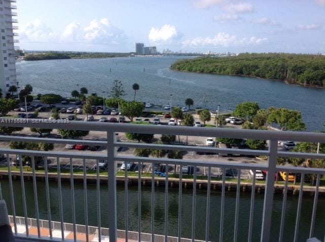 400 Kings Point Drive 810 — photo 5