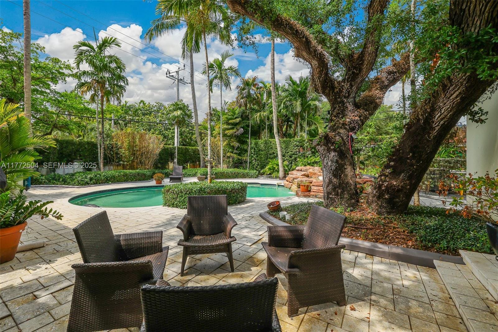 1049 Malaga Avenue, Coral Gables, FL 33134 photo 21