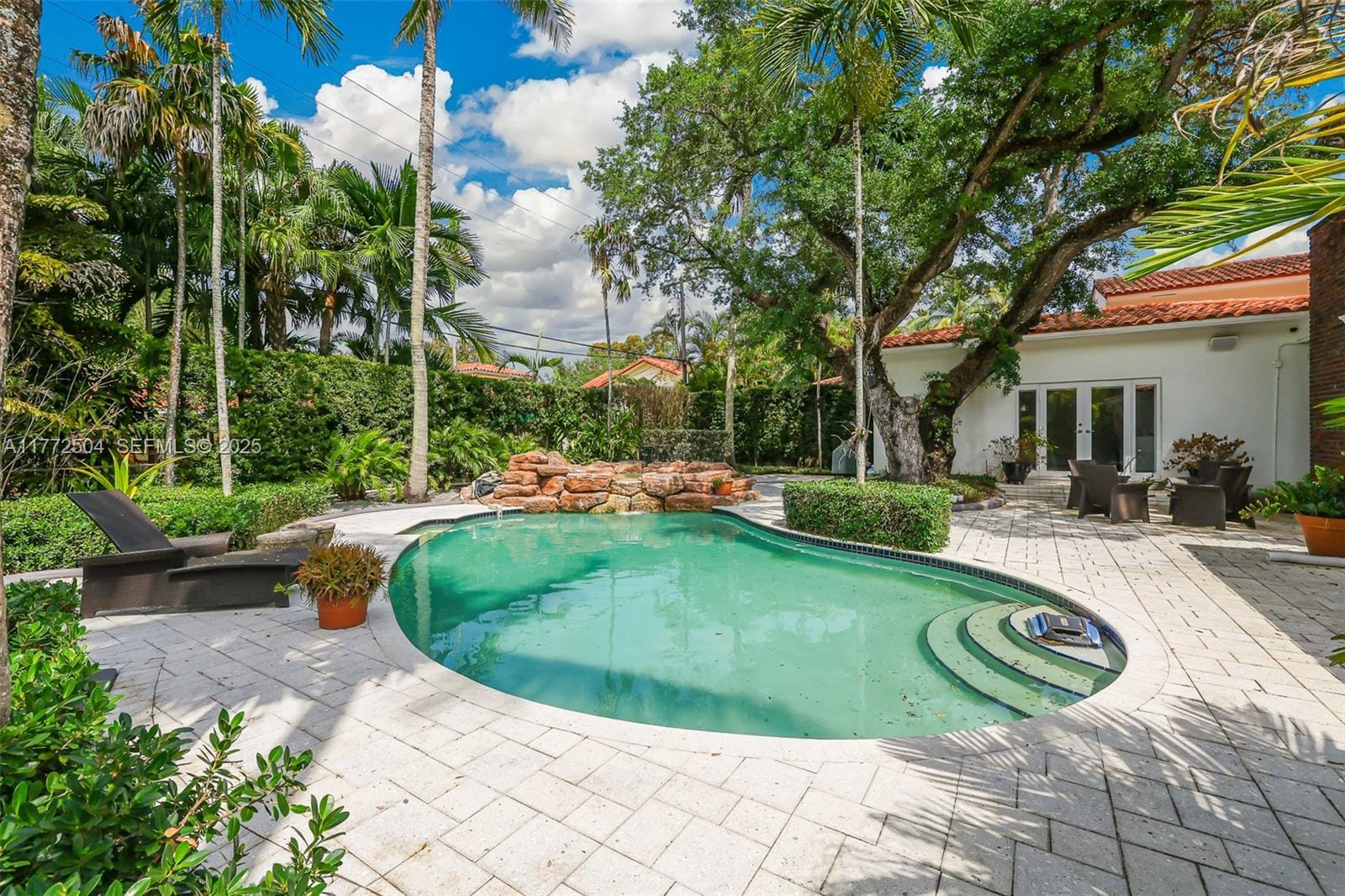 1049 Malaga Avenue, Coral Gables, FL 33134 photo 22