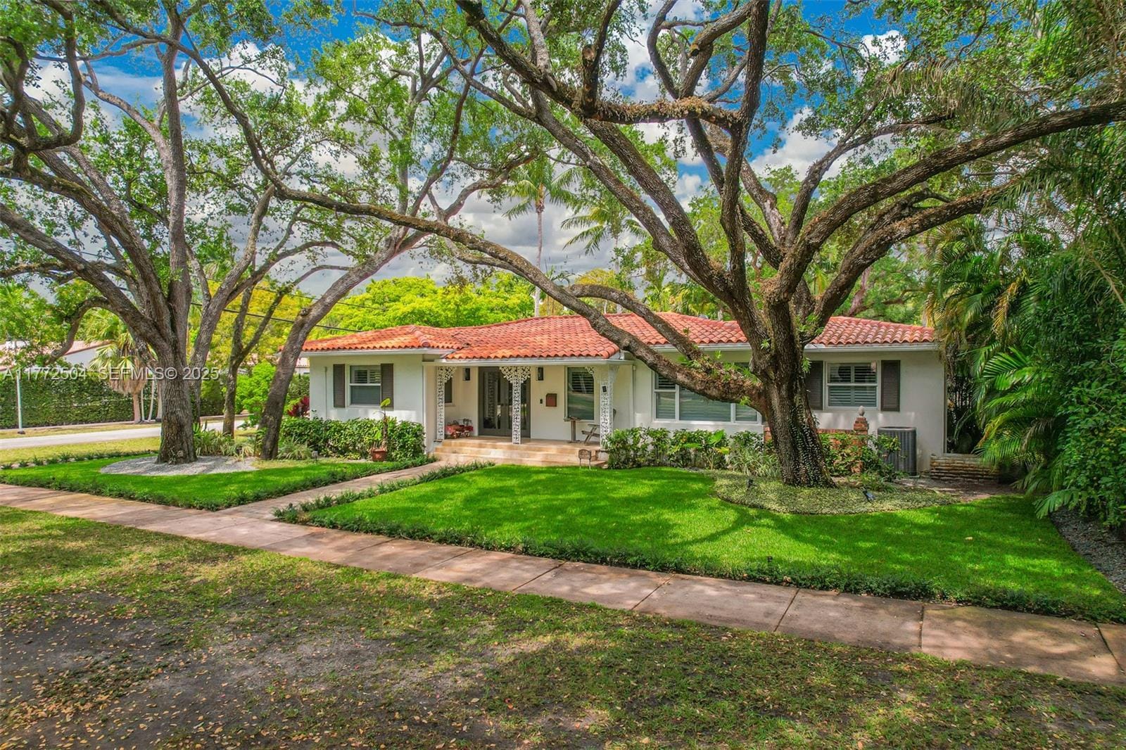 1049 Malaga Avenue, Coral Gables, FL 33134 photo 25