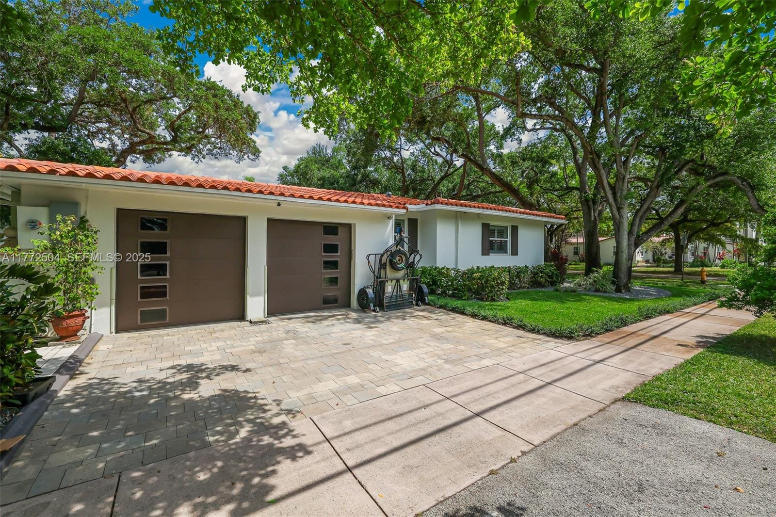 1049 Malaga Avenue, Coral Gables, FL 33134 photo 26