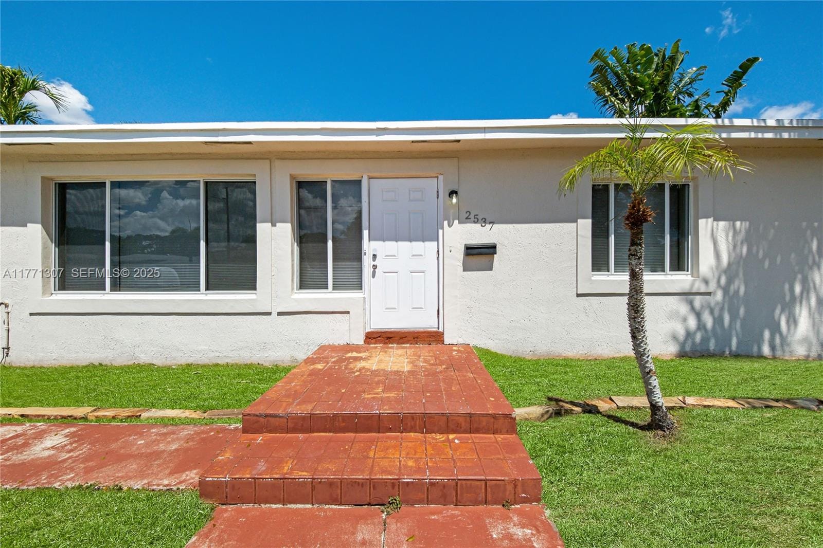 2537 Adams Street, Hollywood, FL 33020