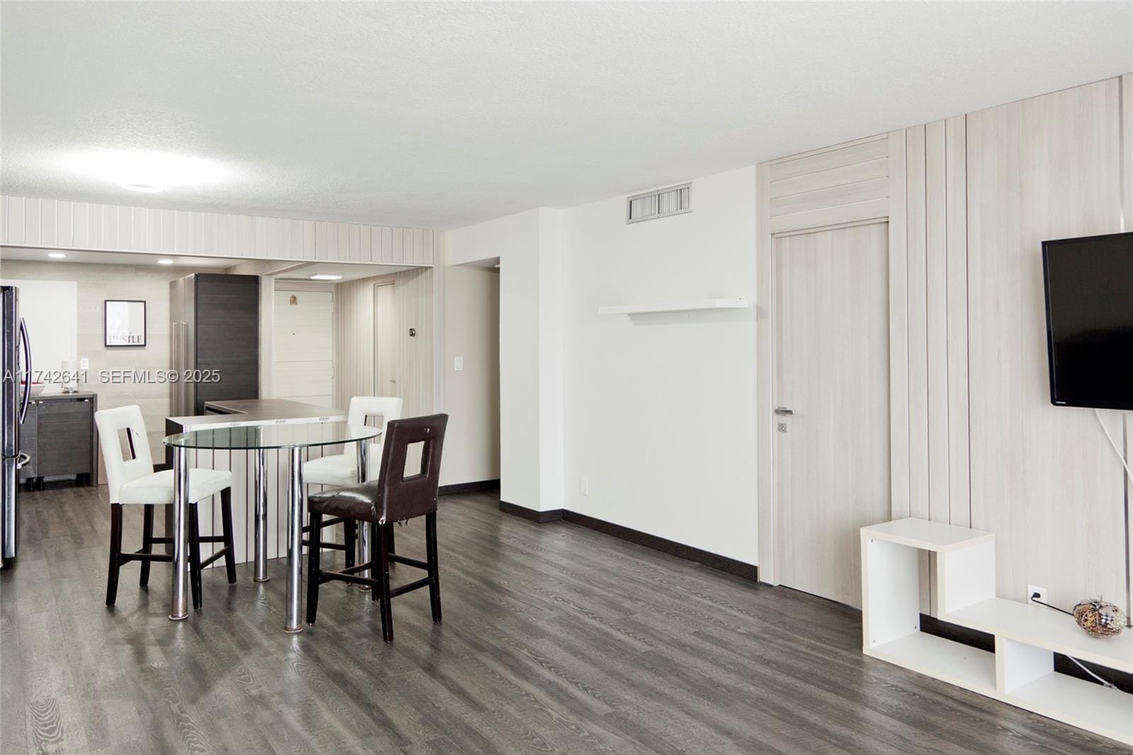 427 Golden Isles Drive 15J — photo 11