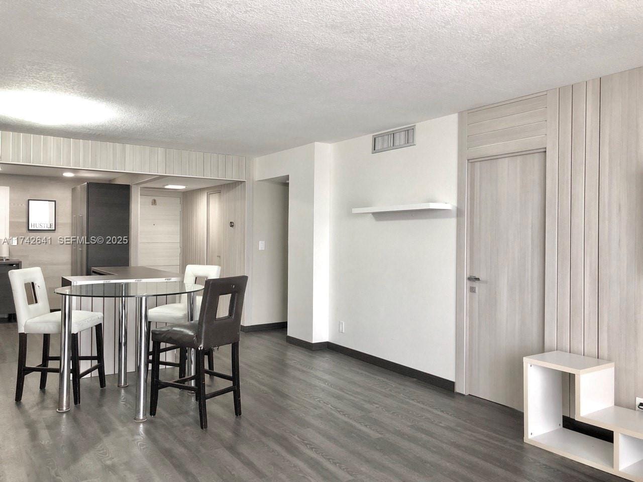427 Golden Isles Drive 15J, Hallandale Beach, FL 33009 photo 30