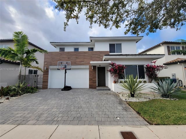 15124 SW 176th Terrace, Miami, FL 33187