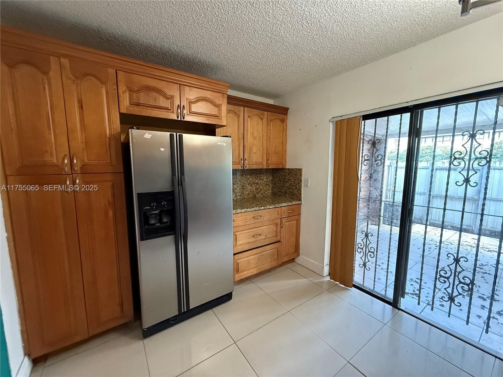 2211 W 52nd Street 211 — photo 12
