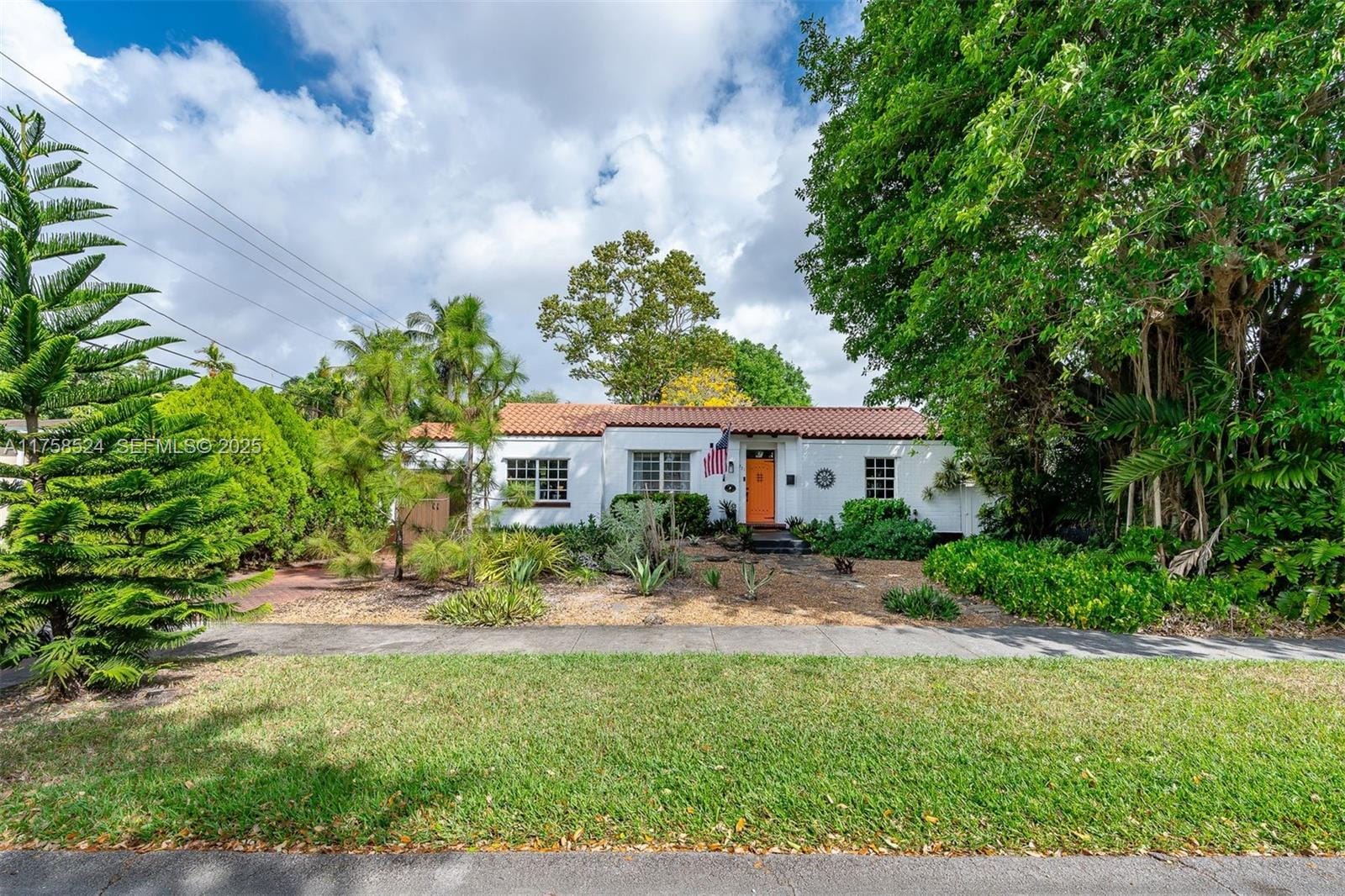 551 Morningside Drive — photo 4