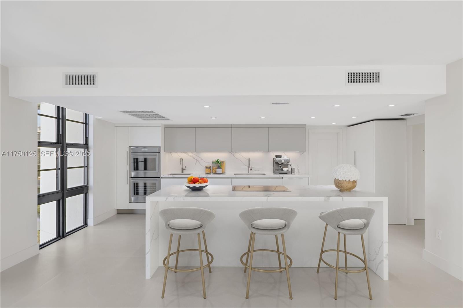 5500 Collins Avenue 802, Miami Beach, FL 33140 photo 3