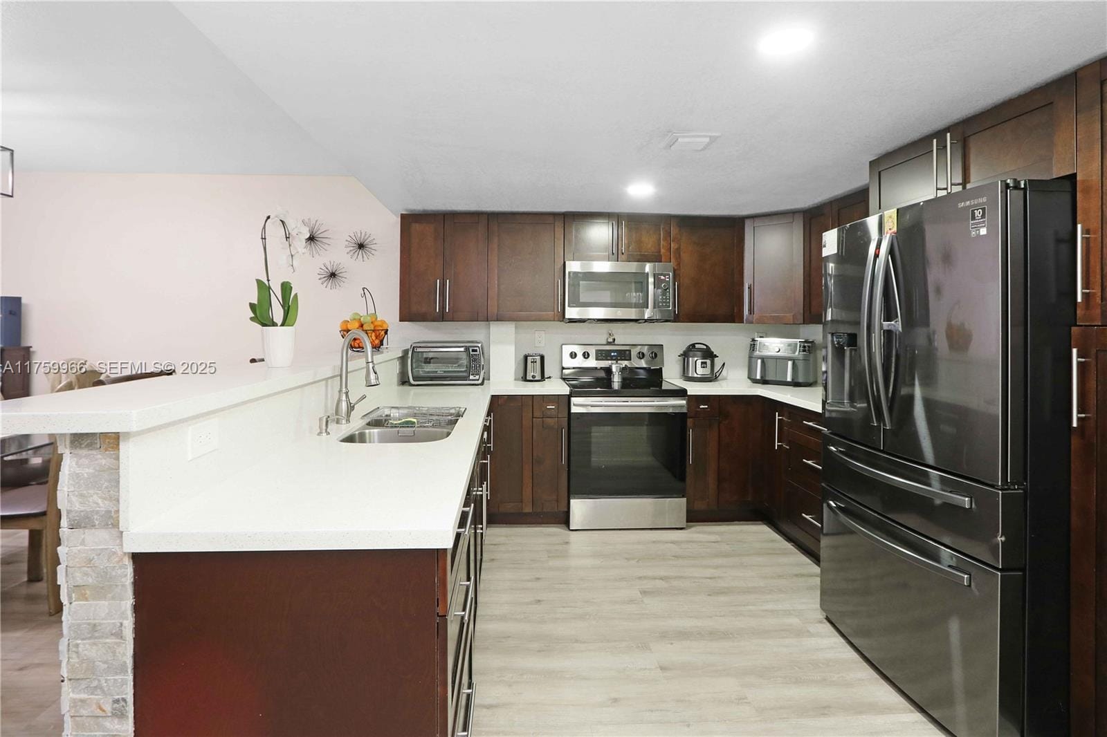10852 N Kendall Drive 317 — photo 3