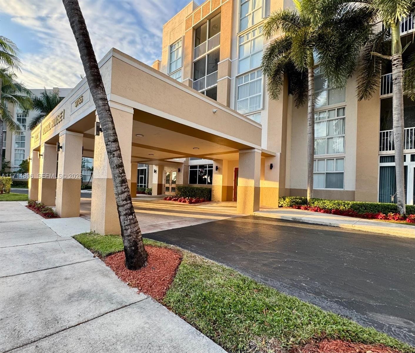 9755 NW 52nd Street 107, Doral, FL 33178 photo 2