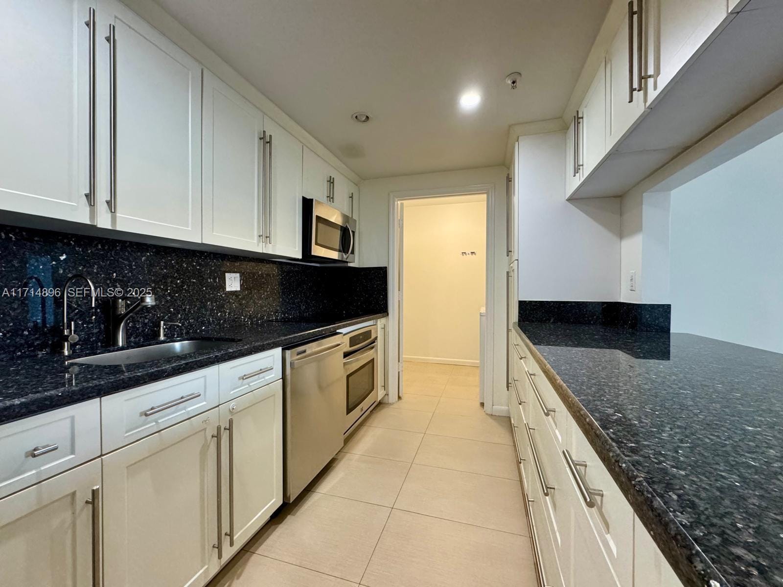 9755 NW 52nd Street 107, Doral, FL 33178 photo 9