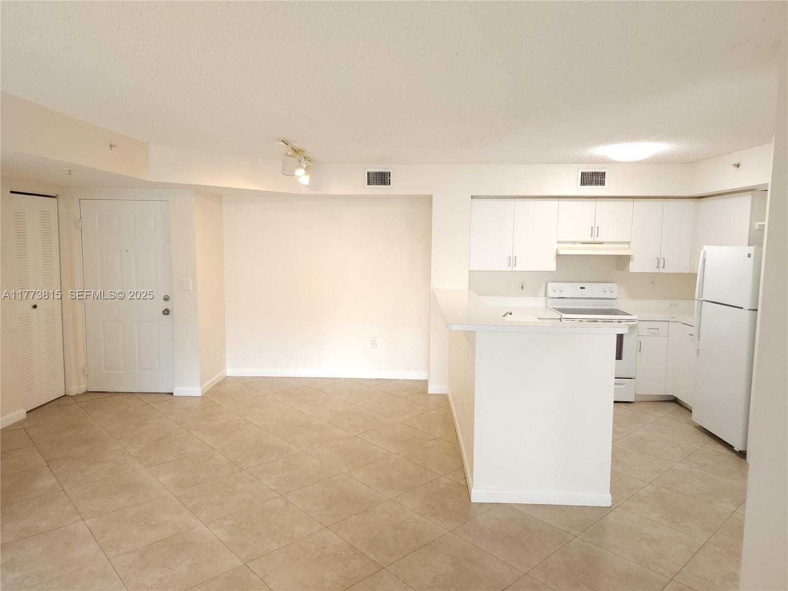 2011 Renaissance Boulevard 205, Miramar, FL 33025