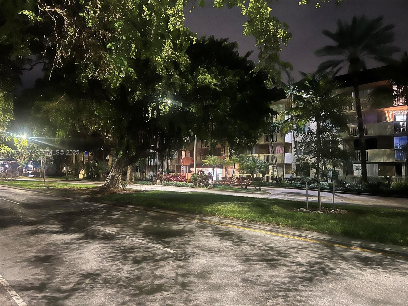 1805 Sans Souci Boulevard 429, North Miami, FL 33181 photo 13
