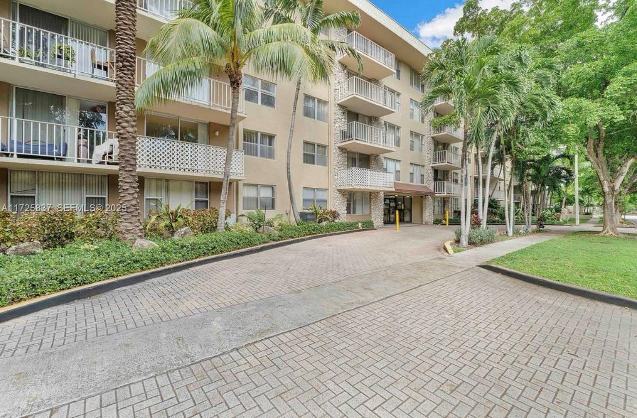 1805 Sans Souci Boulevard 429, North Miami, FL 33181, North Miami