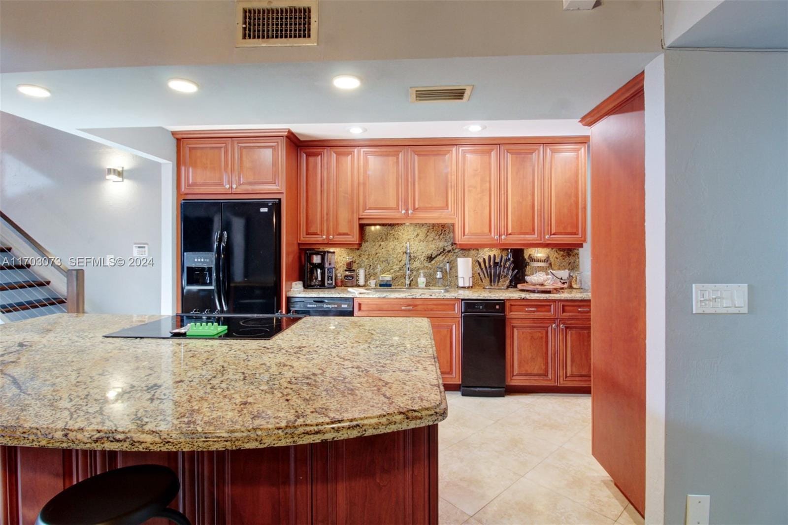 730 E Coco Plum Circle 3, Plantation, FL 33324 photo 8