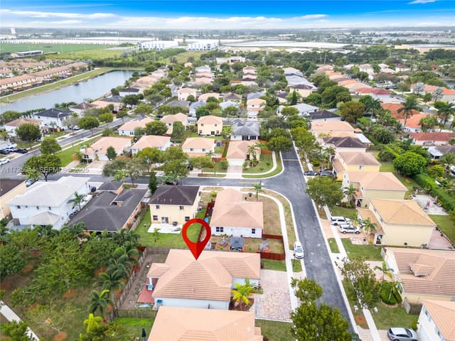 441 SE 30th Terrace, sold in Rauls Place At Oasis, Homestead, FL