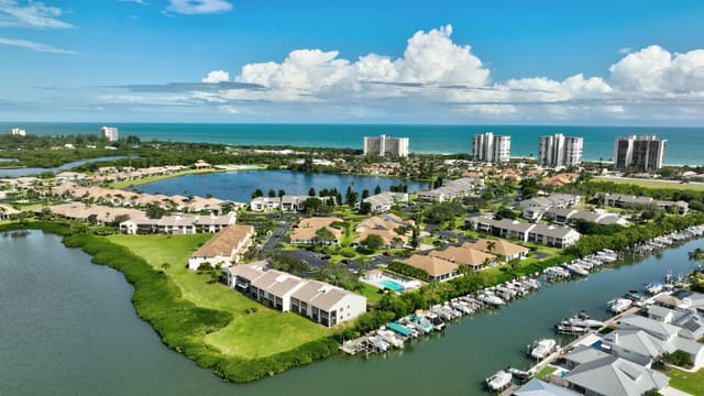 209 River Walk, Hutchinson Island, FL 34949
