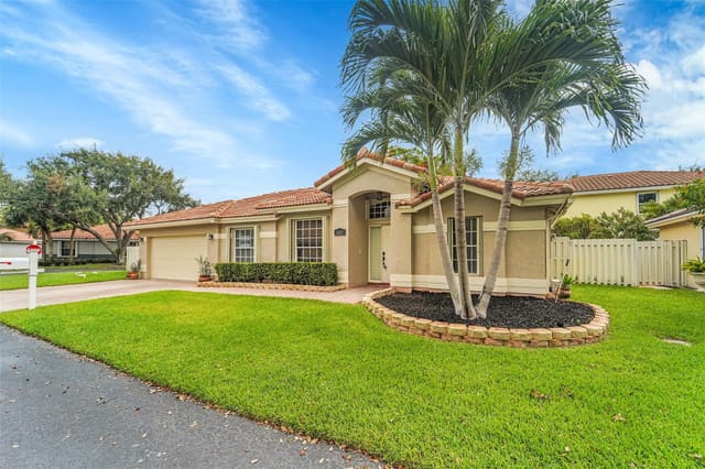 3433 Sands Harbor Trace, sold in Palm Aire Oaks Course Est, Pompano Beach, FL