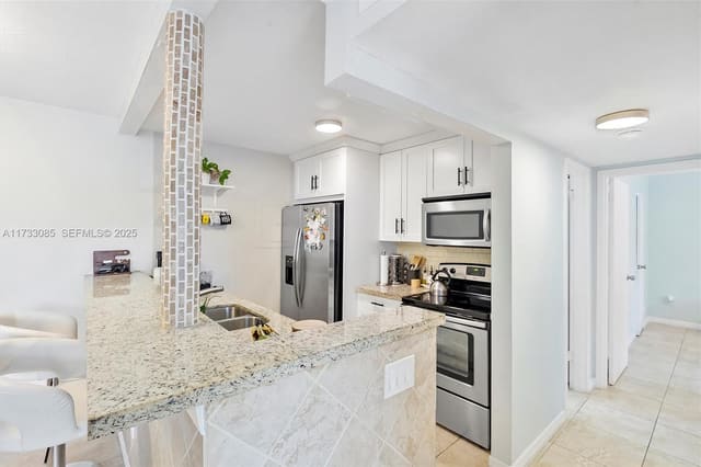 2160 SW 16th Avenue 212, sold in Coral Way Gardens Condo, Miami, FL
