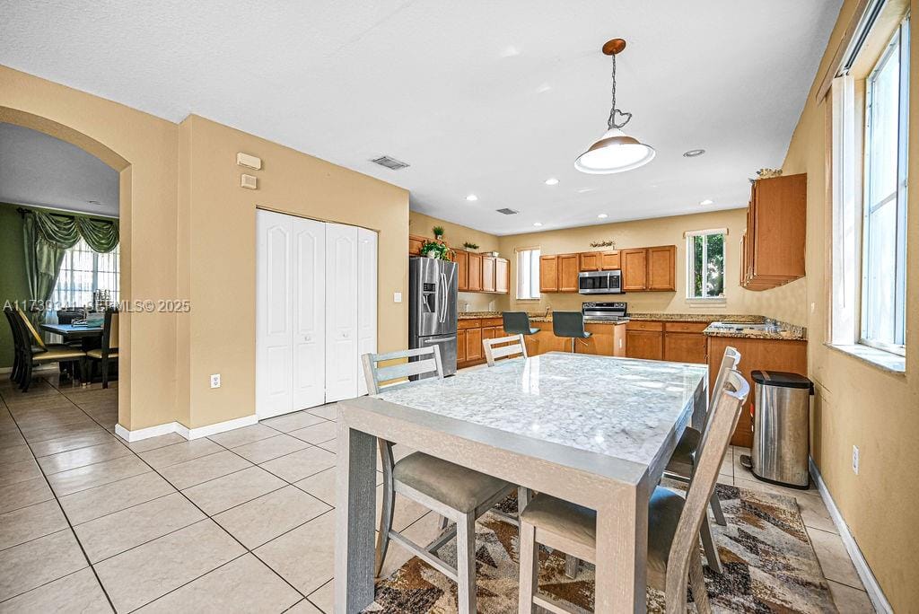 836 NW 204th Street, Miami Gardens, FL 33169 photo 8