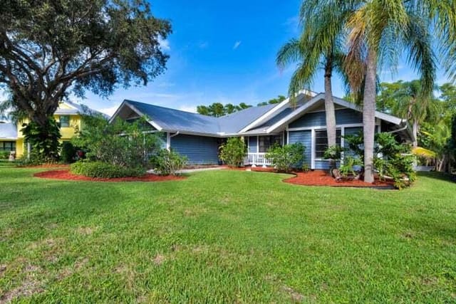10510 SE Jupiter Narrows Drive, sold in Jupiter Narrows, Hobe Sound, FL