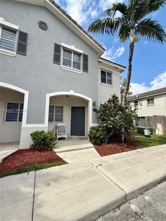 3040 SE 17th Avenue 3040, Homestead, FL 33035