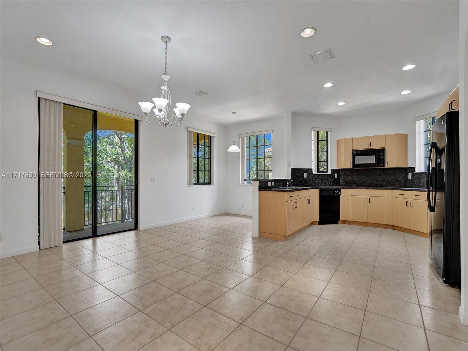 1689 Passion Vine Circle 21-4, Weston, FL 33326 photo 16