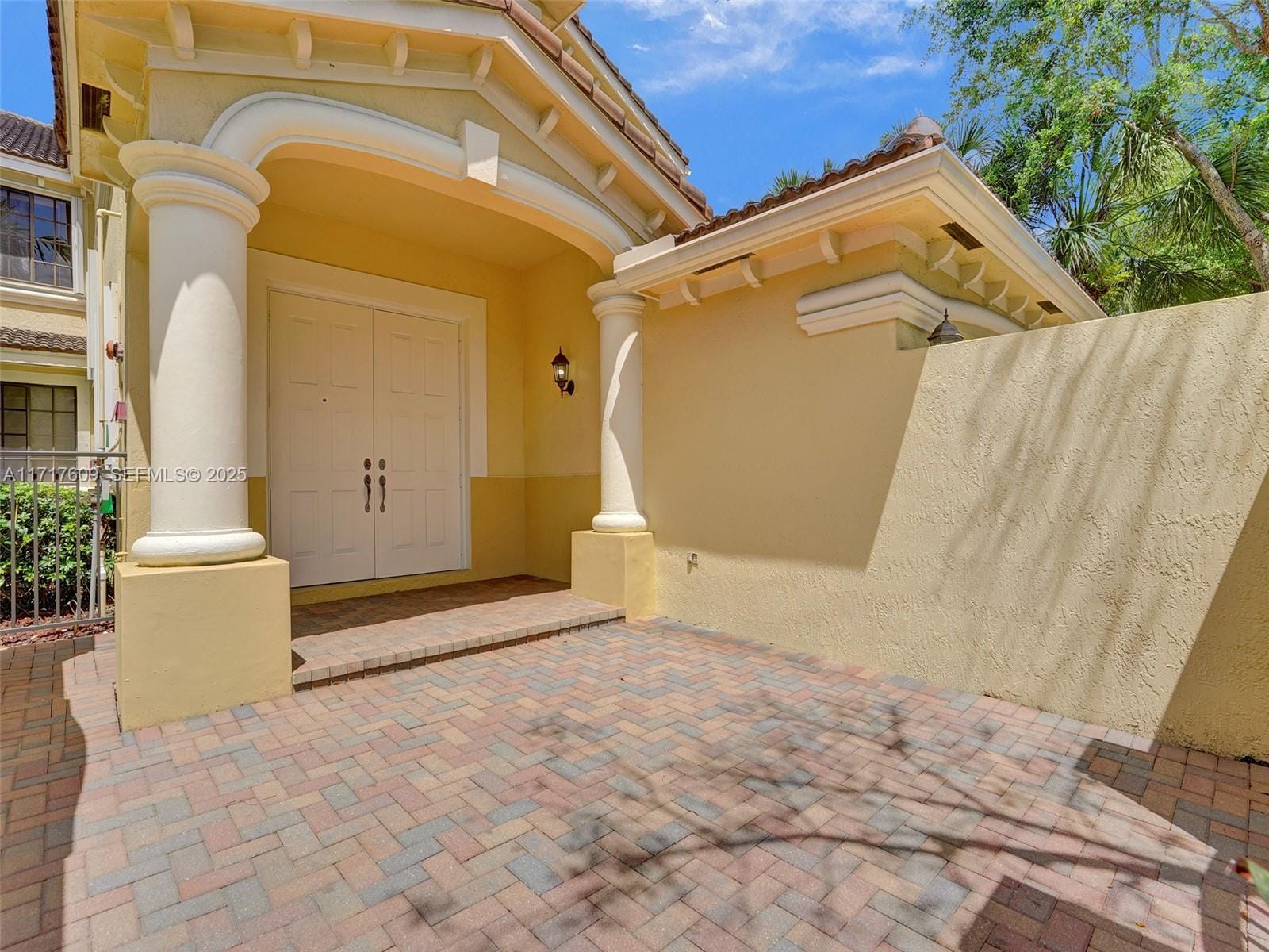 1689 Passion Vine Circle 21-4, Weston, FL 33326 photo 5