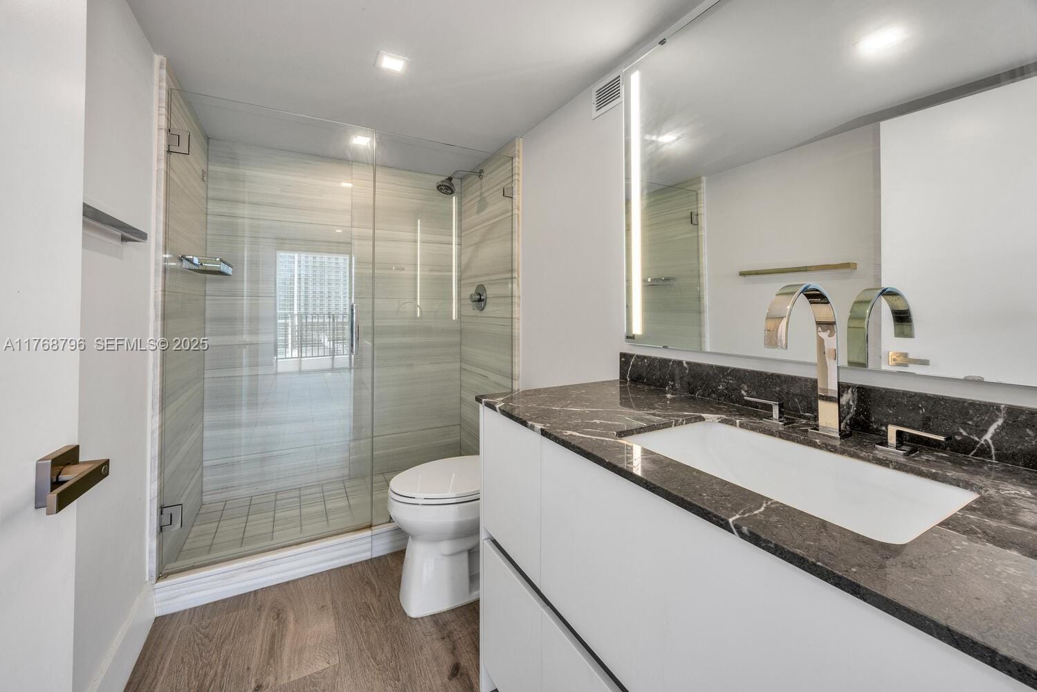 1901 Brickell Avenue B2304, Miami, FL 33129 photo 21