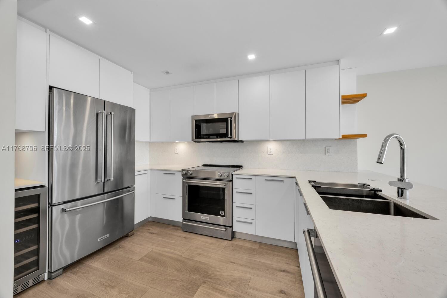 1901 Brickell Avenue B2304, Miami, FL 33129