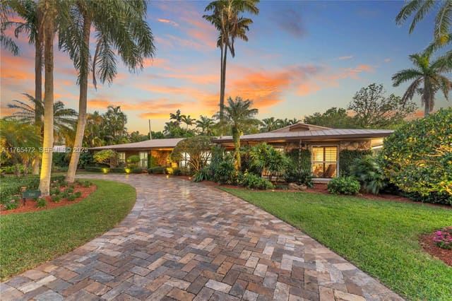7180 SW 115th Terrace, sold in Palmetto East, Pinecrest, FL