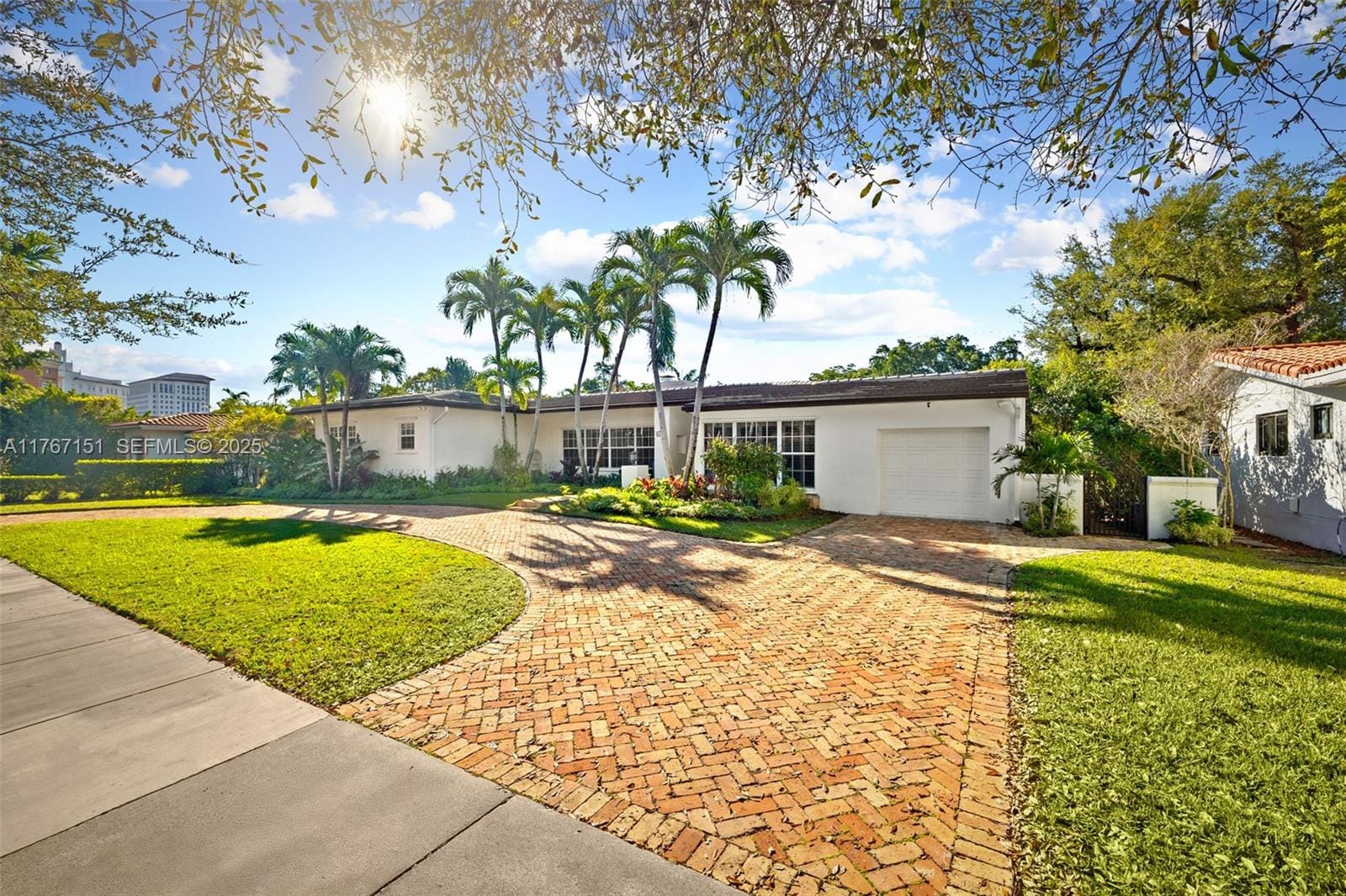 428 Sevilla Avenue, Coral Gables, FL 33134 photo 2