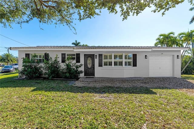 5750 SW 55th Street, sold in Stirling Lake, Fort Lauderdale, FL
