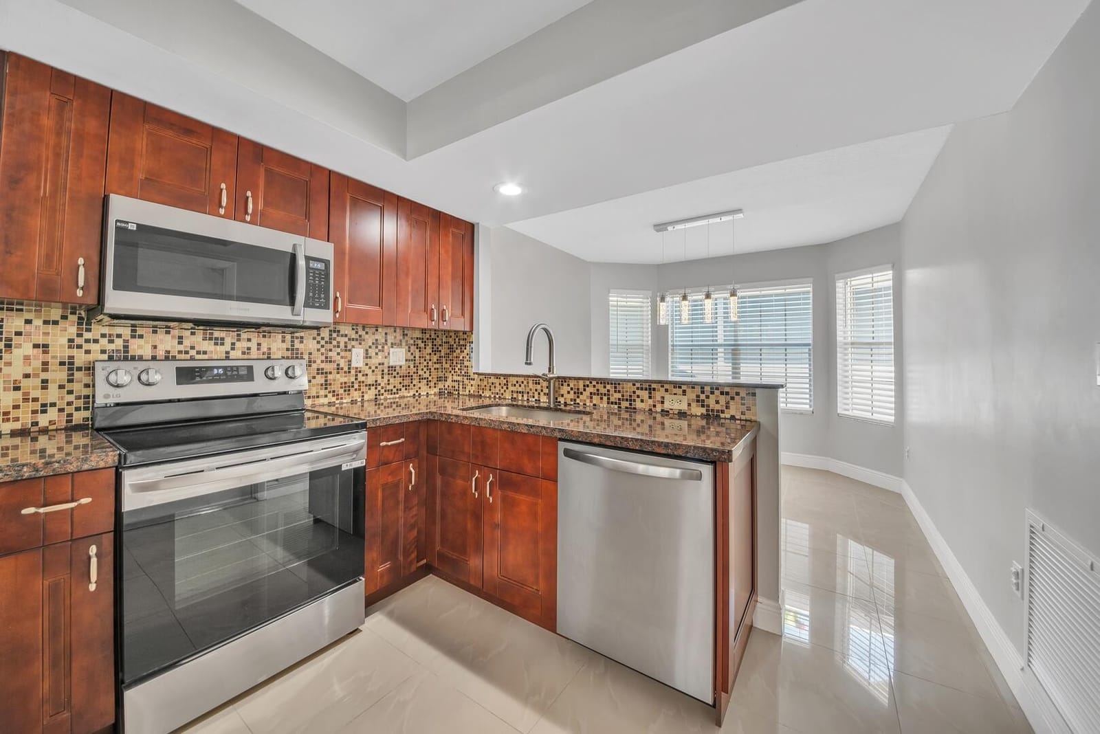 21420 S 54th Drive, Boca Raton, FL 33486 photo 11