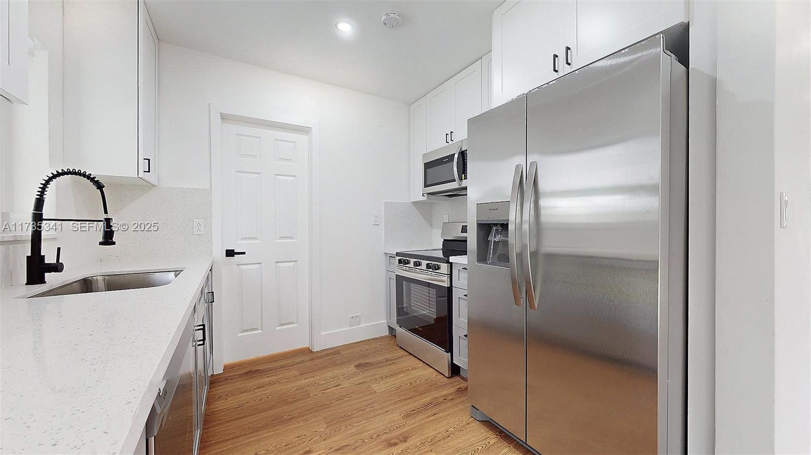 870 NE 157 Terrace — photo 9