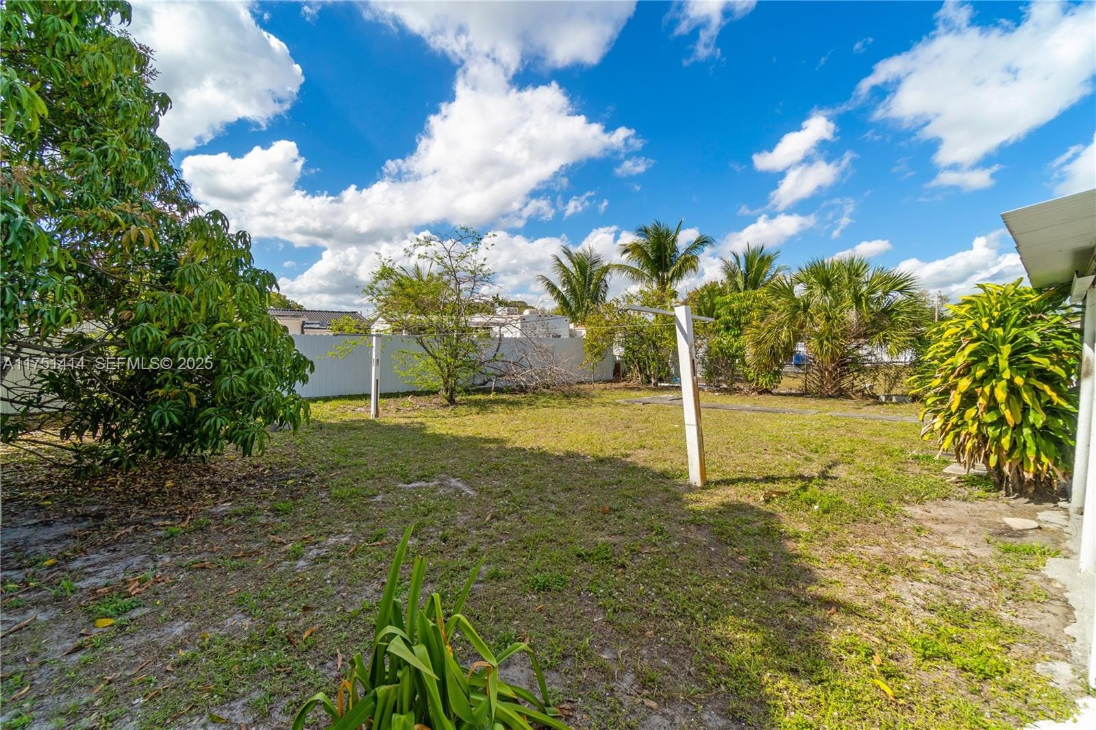 20630 NW 37th Court — photo 12