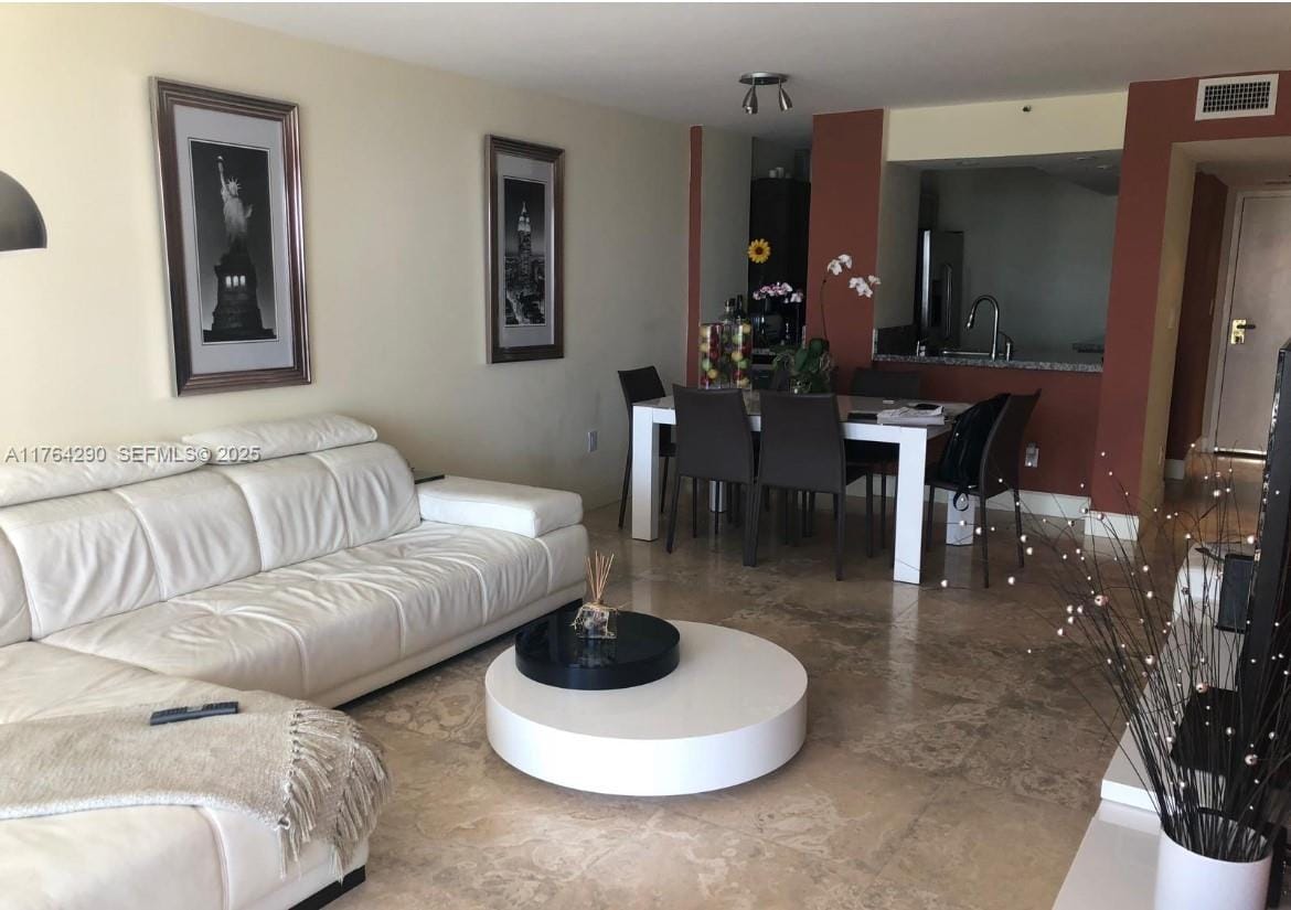 555 NE 15th Street 28J, Miami, FL 33132 photo 2
