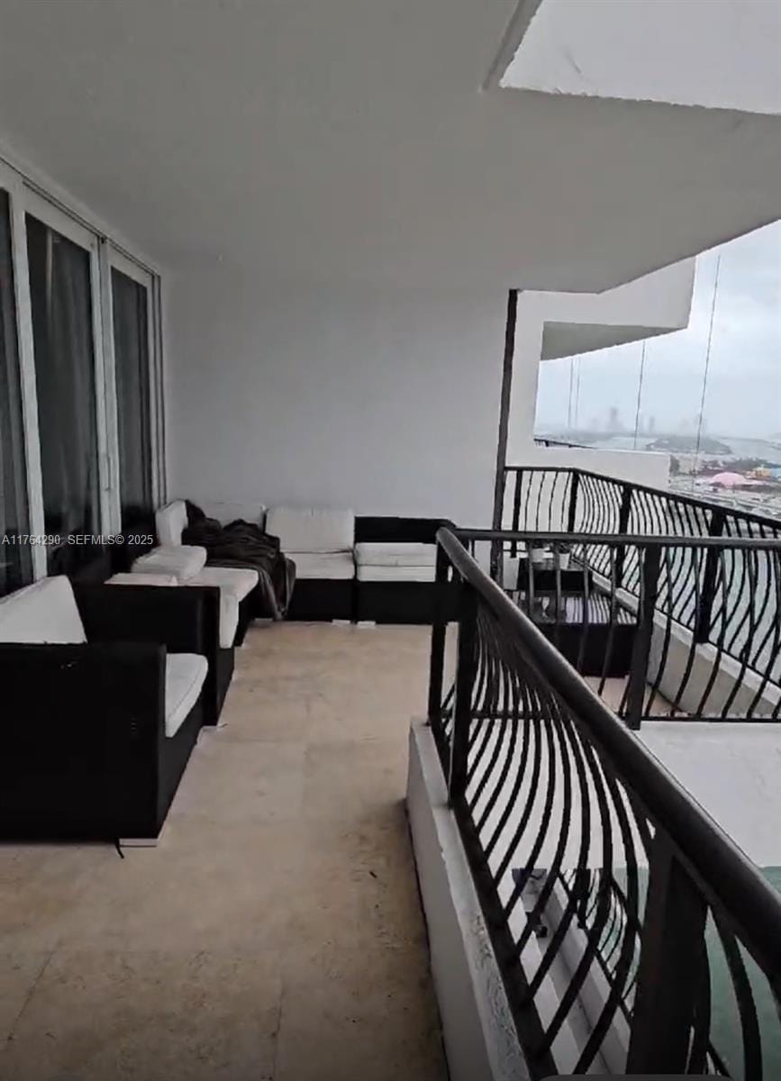 555 NE 15th Street 28J, Miami, FL 33132 photo 4