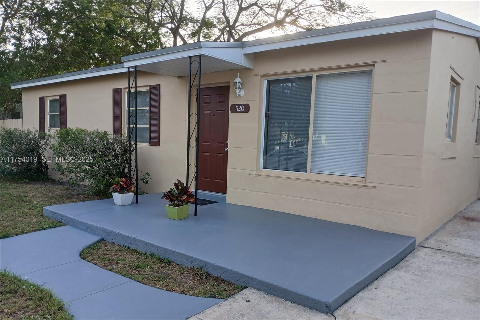520 N 69th Avenue, Hollywood, FL 33024
