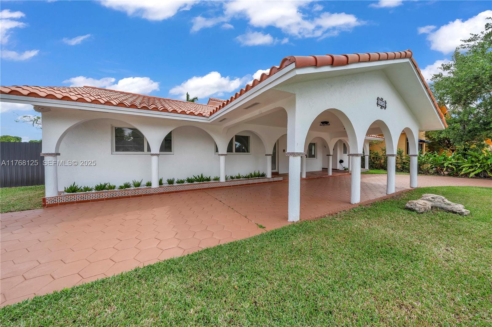 10250 SW 28th Street, Miami, FL 33165