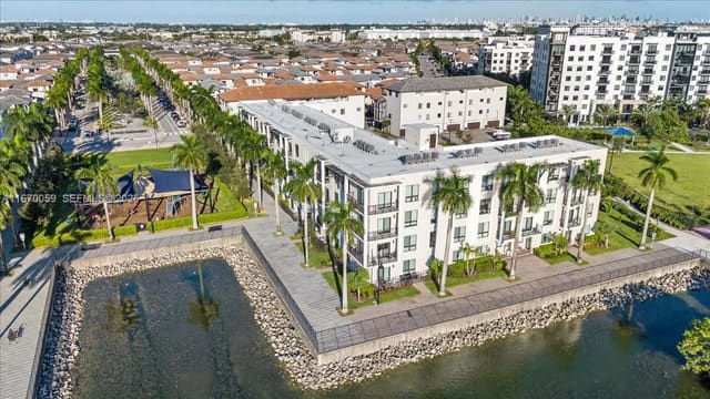4636 NW 84th Avenue 47, sold in Urbana At The Residences, Doral, FL