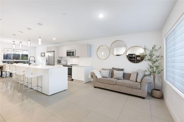 2561 NE 193rd Street 1105, sold in Riverwood, Miami, FL