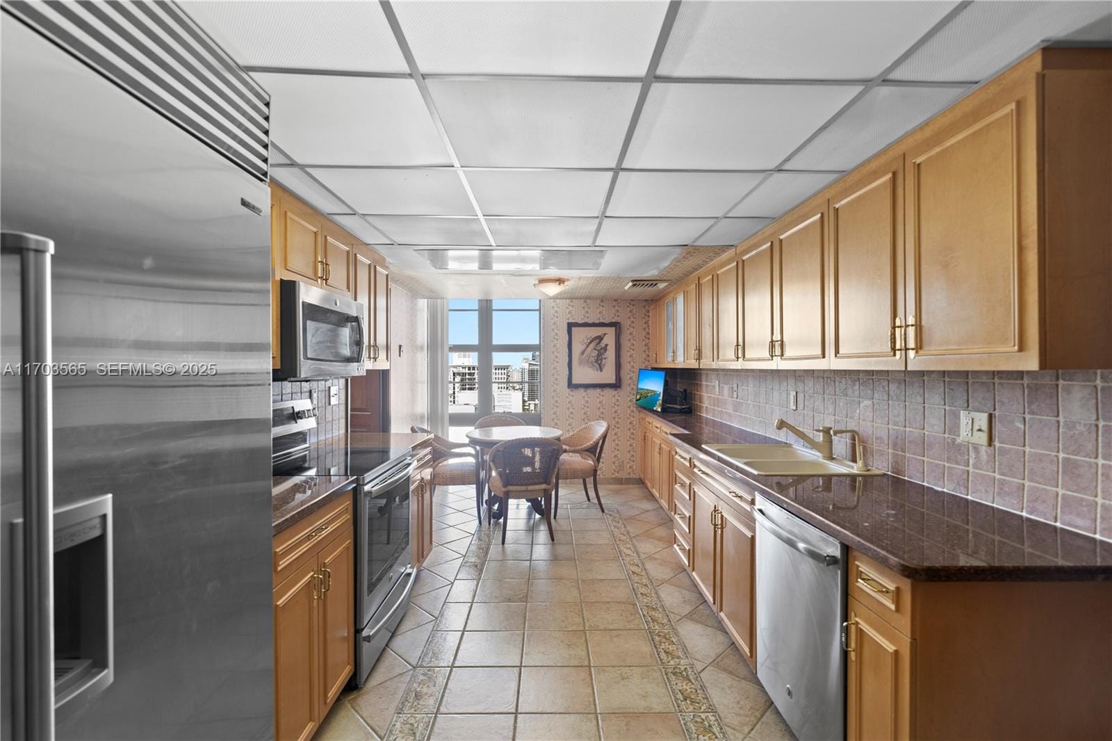 5500 Collins Avenue 2302, Miami Beach, FL 33140 photo 18