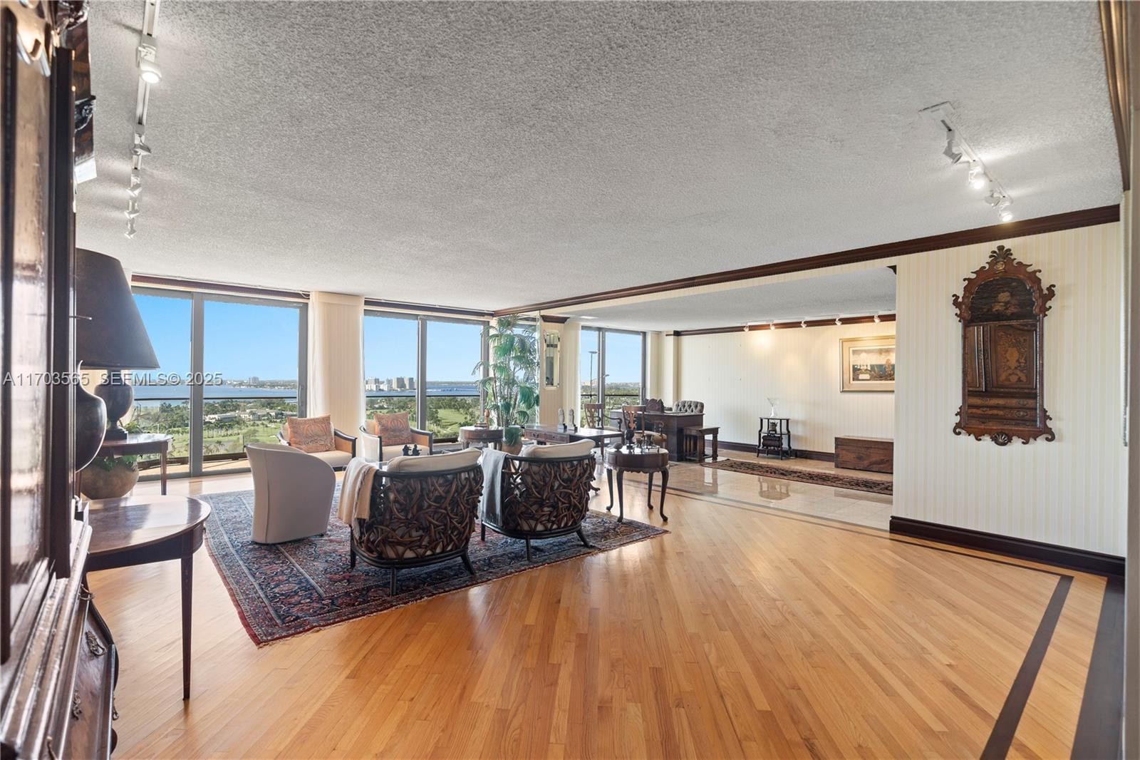 5500 Collins Avenue 2302, Miami Beach, FL 33140 photo 5